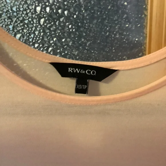 ❤️PEACH RW&CO TOP - Picture 3 of 5